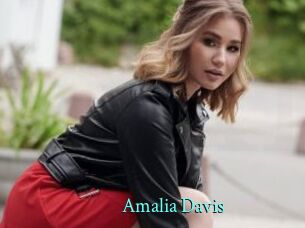 Amalia_Davis