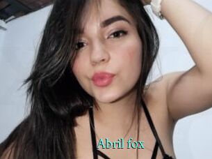 Abril_fox