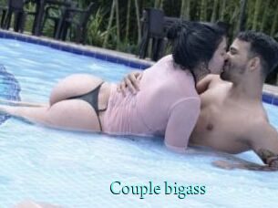 Couple_bigass