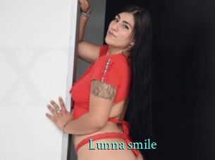 Lunna_smile