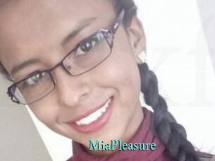 Mia_Pleasure