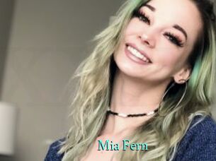 Mia_Fern