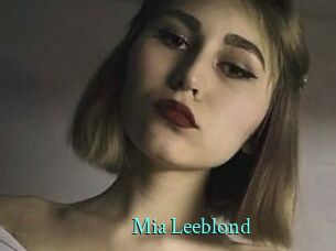 Mia_Leeblond