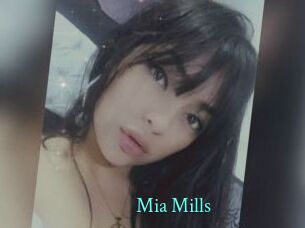 Mia_Mills