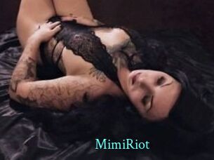 Mimi_Riot