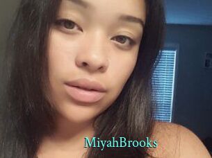 Miyah_Brooks