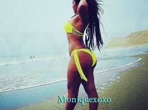 Moniquexoxo