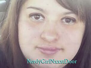 NerdyGirlNxxxtDoor