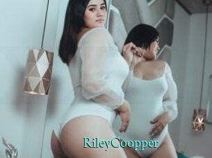 RileyCoopper xxx Fantasy Land