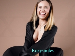 Roxysmiles